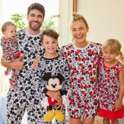 Disney Mickey Mouse Sleep Set For Men -Engo Clothing Shop 5203059580136 6